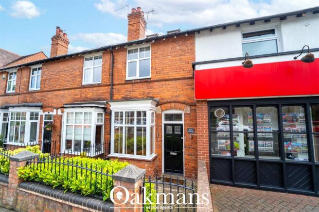 2 bed property, in Hewell Road, £425,000