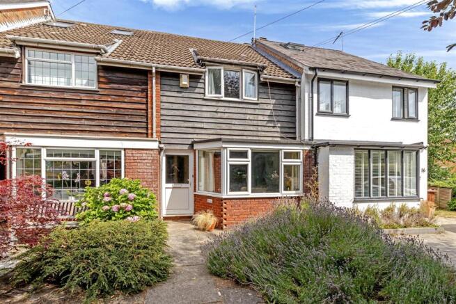 3 bed property, in Brewhouse Hill, £540,000