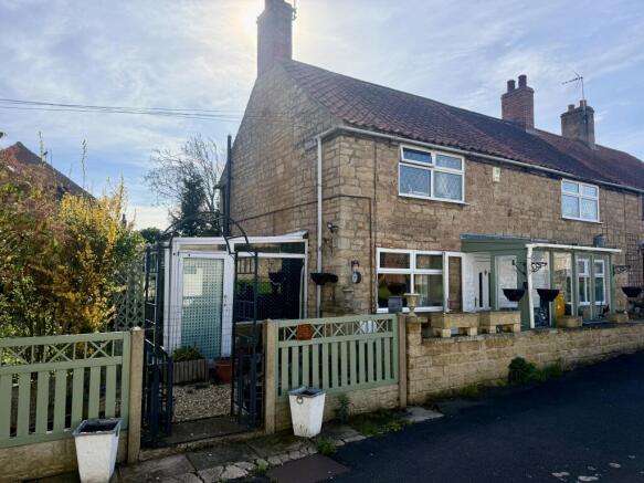 3 bed property, in Church Lane, £199,000