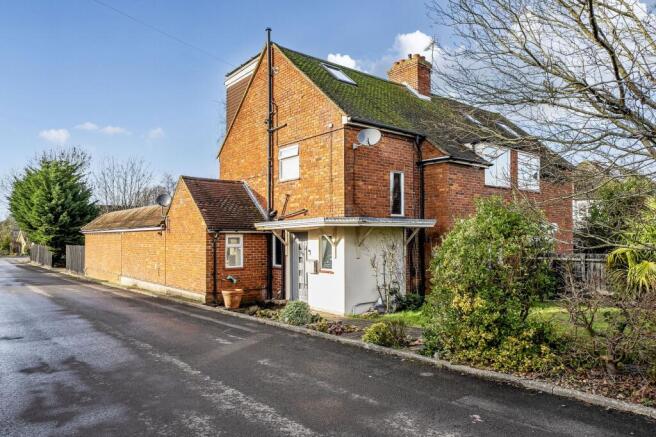 4 bed property, in Blanchmans Road, £700,000