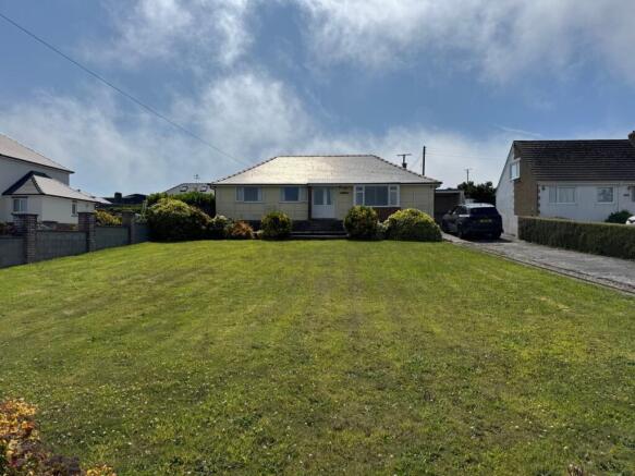 4 bed property, in Hilltop Way, £310,000