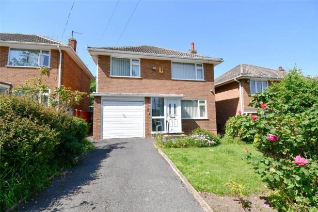 3 bed property, in Heatherdale Close, £270,000