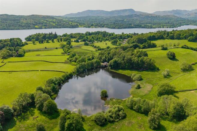 4 bed property, in Ecclerigg, £1,000,000