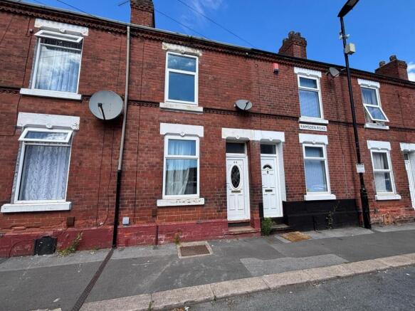 2 bed property, in 44 Ramsden Road, £25,000