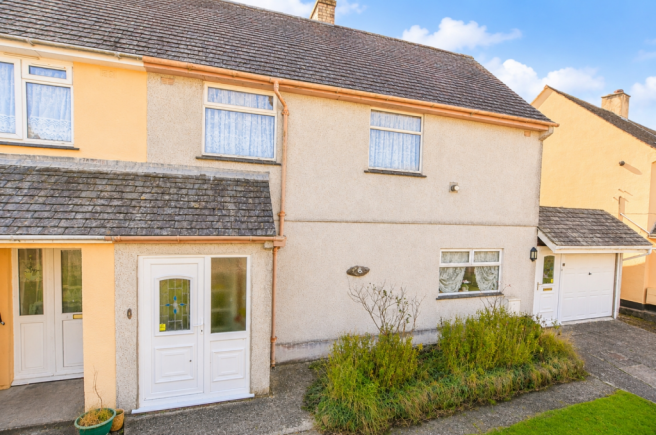3 bed property, in 6 Northey Road, £220,000