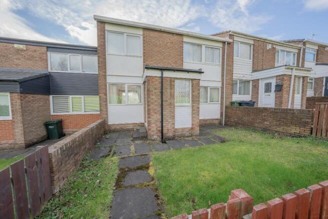 3 bed property, in Woodburn, £110,000