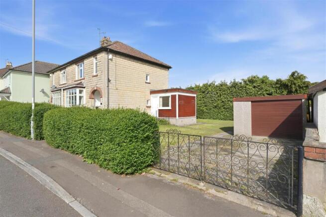 3 bed property, in Queens Road, £399,950