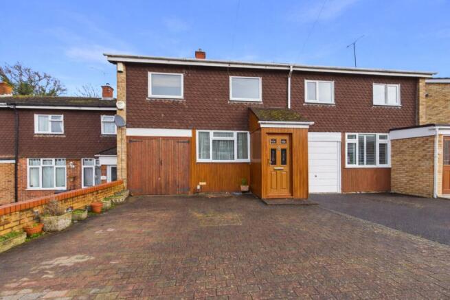 3 bed property, in Ogmore Close, £325,000