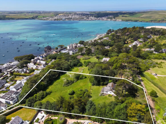 4 bed property, in Rock PL27, £5,950,000