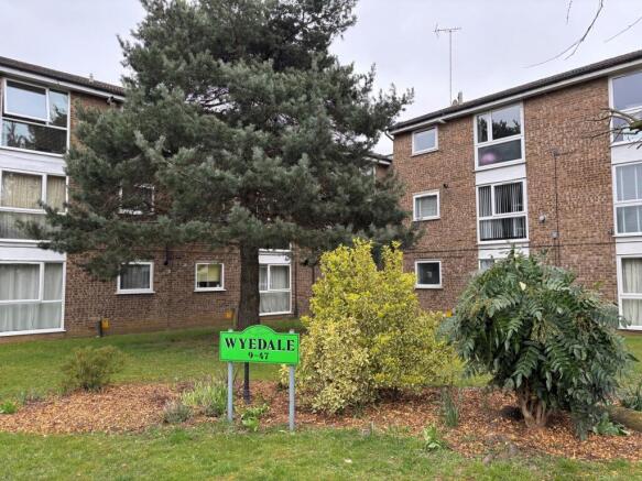 2 bed property, in Wyedale, £210,000