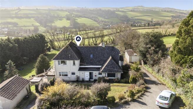 6 bed property, in Teignmouth Road, £600,000