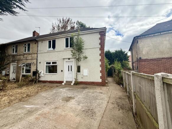 3 bed property, in 23 Peveril Close Kiveton Park, £100,000