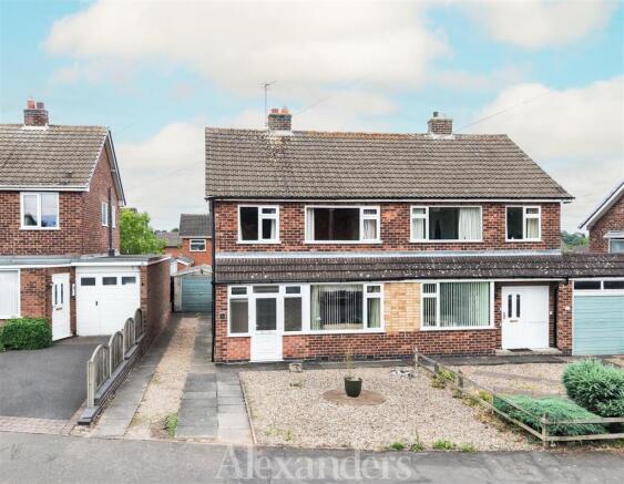 3 bed property, in Avondale Road, £240,000