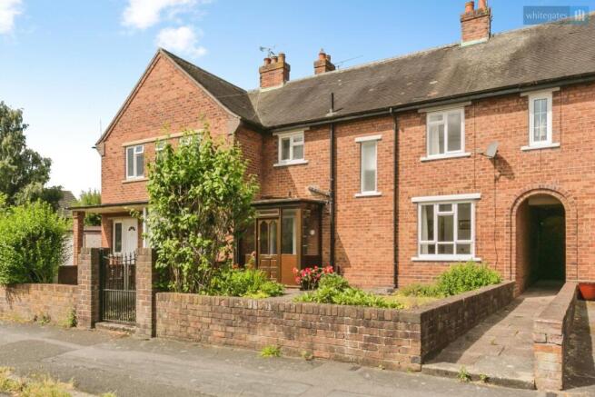 3 bed property, in Whitlow Avenue, £200,000