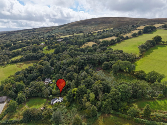 3 bed property, in Sticklepath, £390,000