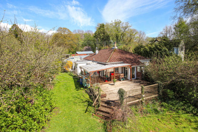 3 bed property, in Charmouth Road, £565,000