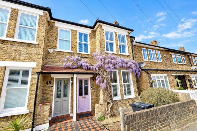 3 bed property, in Babbacombe Road, £670,000