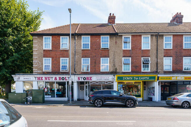 3 bed property, in Portland Road, £325,000