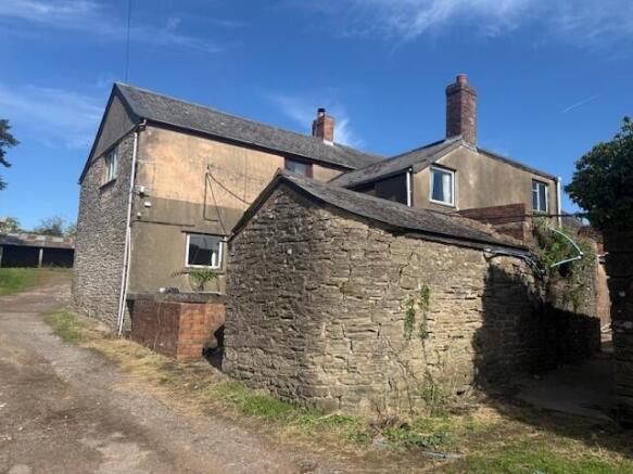 4 bed property, in Eddys Lane, £720,000