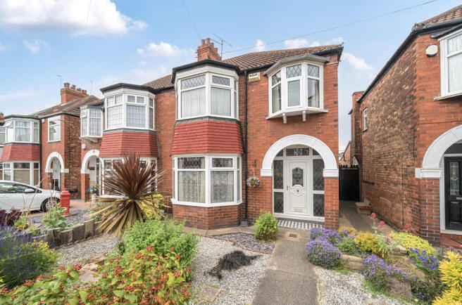 3 bed property, in Burniston Road, £230,000