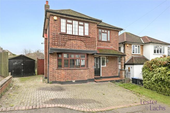 3 bed property, in Dacre Close, £875,000