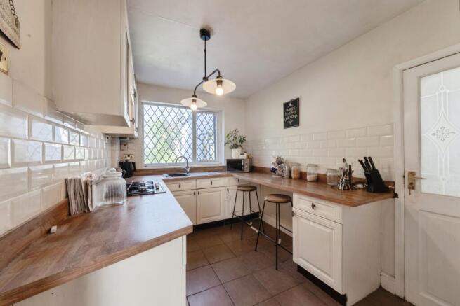 3 bed property, in Stoney Lane, £330,000