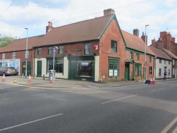 Land, in 2/2A Newgate Street and 13/15 Park Street, £275,000