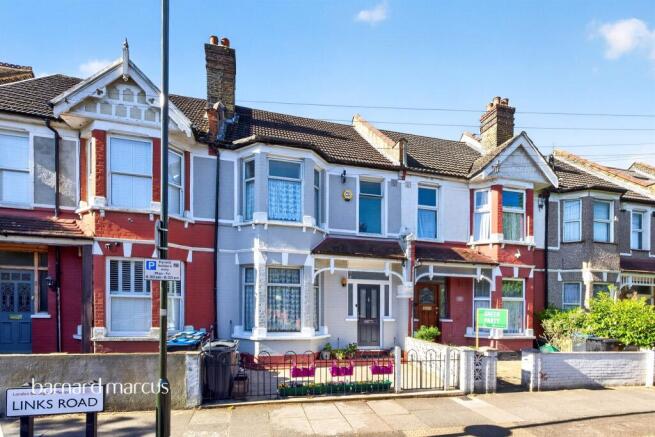3 bed property, in Links Road, £725,000