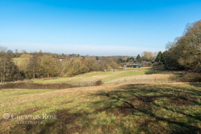2 bed property, in Tenpenny Hill, £650,000