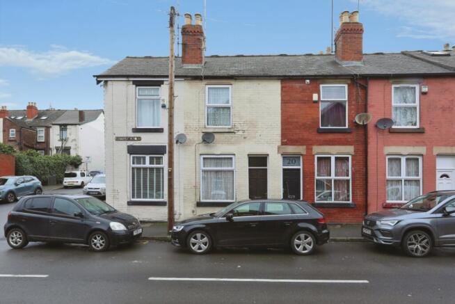 2 bed property, in Buttermere Road, £95,000