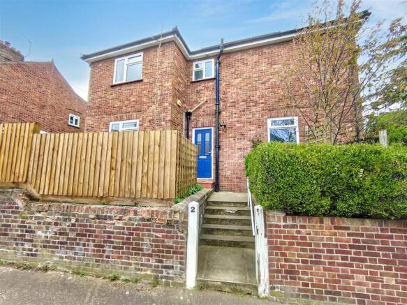 3 bed property, in Helena Road, £325,000