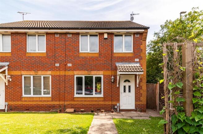 3 bed property, in Nether Pasture, £199,950