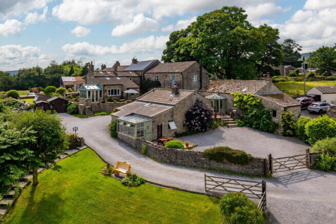 5 bed property, in West Close Farmhouse & Two Cottages, £1,200,000