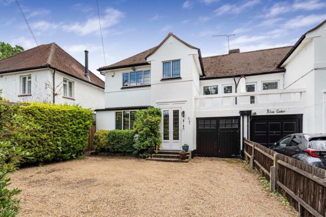 4 bed property, in Barnett Wood Lane, £875,000