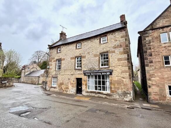 5 bed property, in Main Street, £525,000