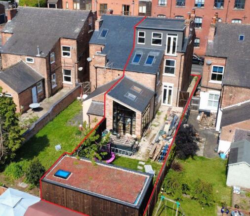 4 bed property, in 48 Burton Road, £195,000