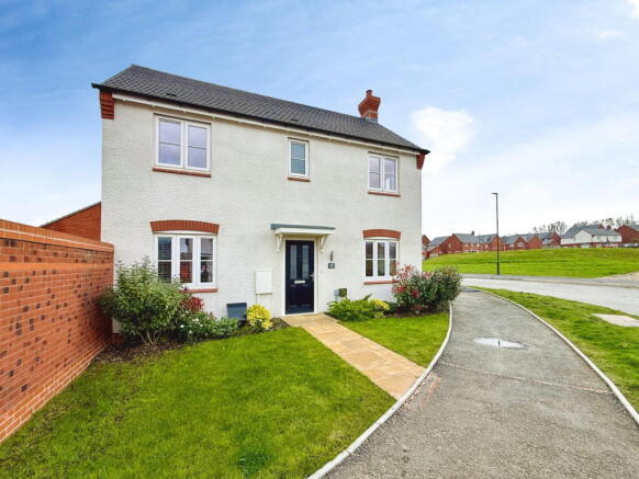 3 bed property, in Holden Drive, £287,500