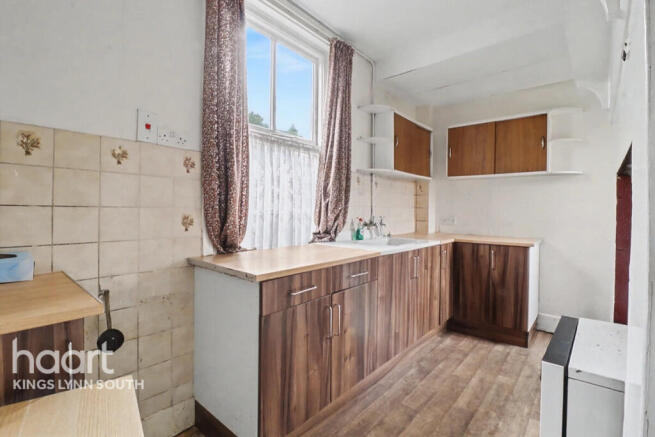3 bed property, in Sidney Street, £230,000