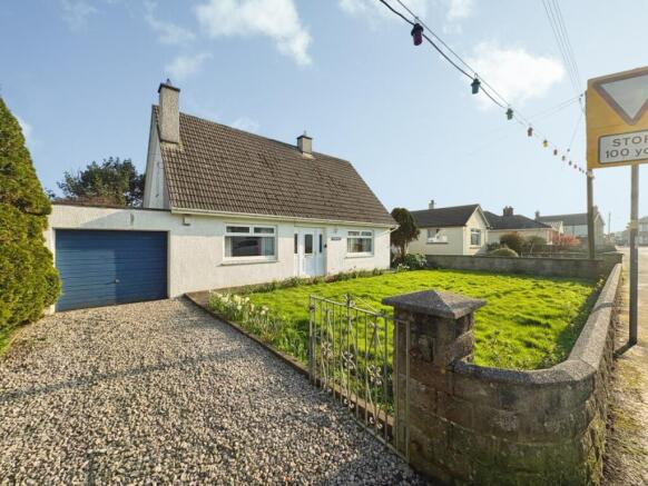 3 bed property, in Leedstown, £340,000