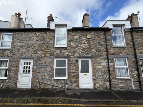2 bed property, in Water Street, £129,950