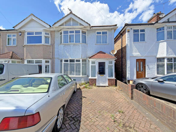 3 bed property, in Cherry Tree Lane, £350,000