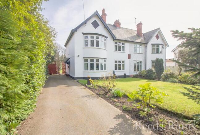 3 bed property, in Hooton Park Lane, £410,000