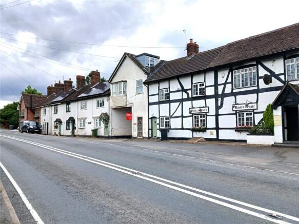 3 bed property, in Shatterford, £190,000