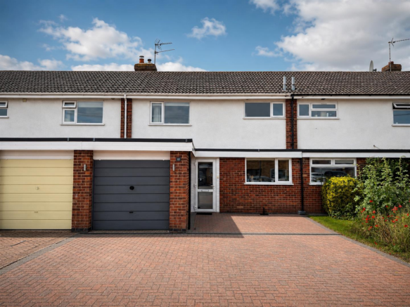 3 bed property, in Charlecote Close, £375,000