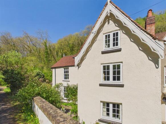 4 bed property, in Firgrove, £625,000