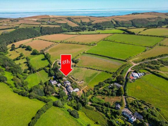 5 bed property, in Brendon, £650,000