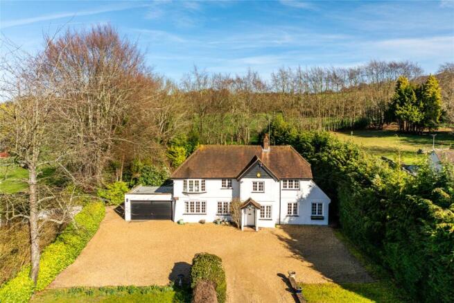 4 bed property, in Cadsden Road, £1,190,000