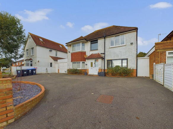 5 bed property, in Elm Grove, £750,000