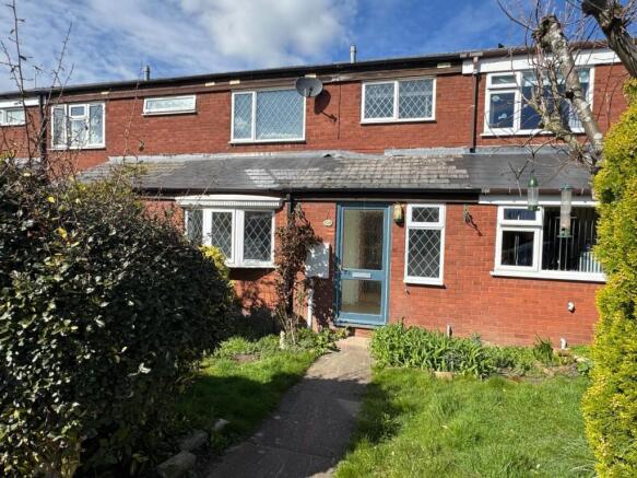 3 bed property, in Langcliffe Avenue, £250,000