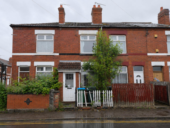 2 bed property, in Sydnall Road, £150,000